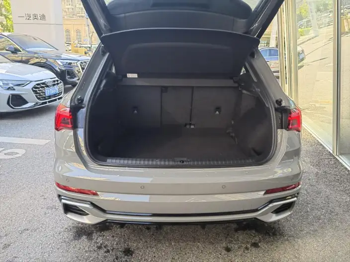 AUDI Q3 2024 Model 35 TFSI Enterprising Dynamic Model – фото 9