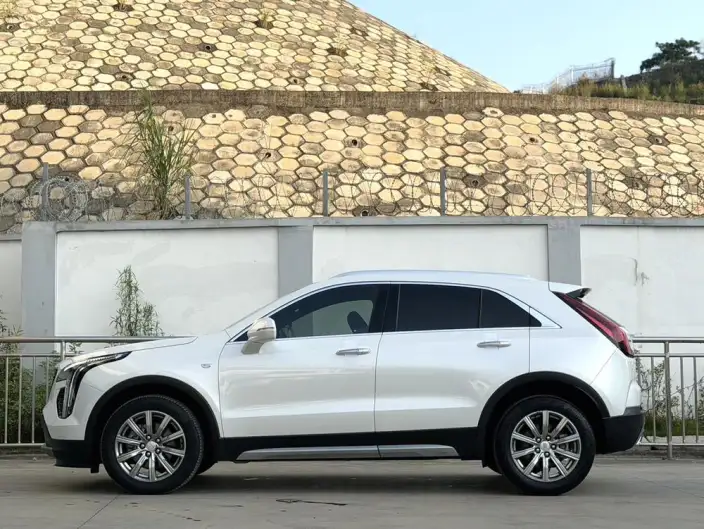 Cadillac XT4 2020 Model 28T 2WD Leading Model – фото 3