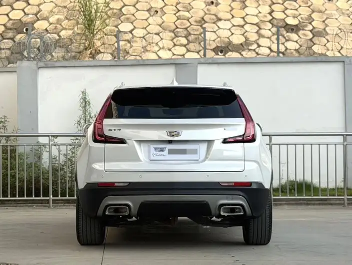Cadillac XT4 2020 Model 28T 2WD Leading Model – фото 4