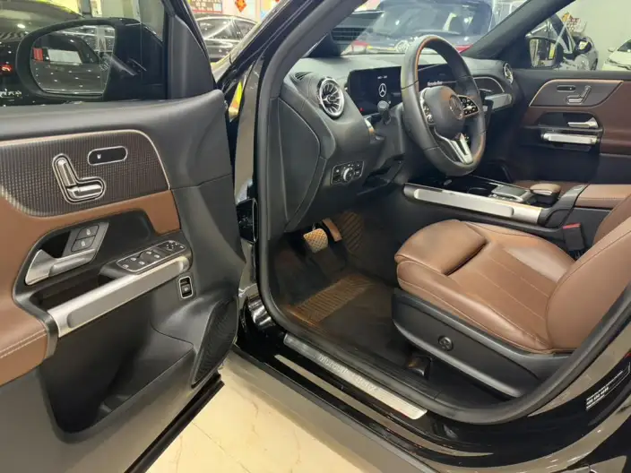Mercedes-Benz GLB 2021 Model GLB 200 Fashion Model – фото 10
