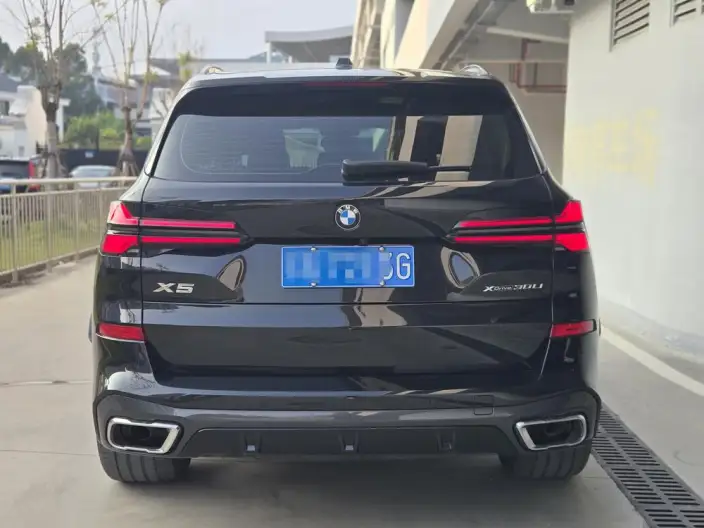 BMW X5 2023 Model xDrive30Li M Sports Set – фото 3