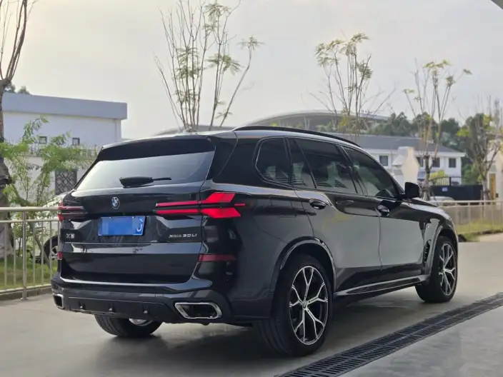 BMW X5 2023 Model xDrive30Li M Sports Set – фото 4
