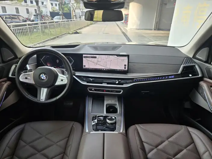 BMW X5 2023 Model xDrive30Li M Sports Set – фото 5