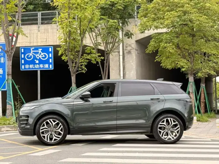 Range Rover Evoque 2021 Model Aurora L 249PS R-Dynamic First Edition First Edition Edition – фото 3