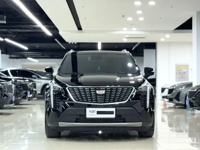 Cadillac XT4 2022 Model 28T 2WD Noble Model – фото 2