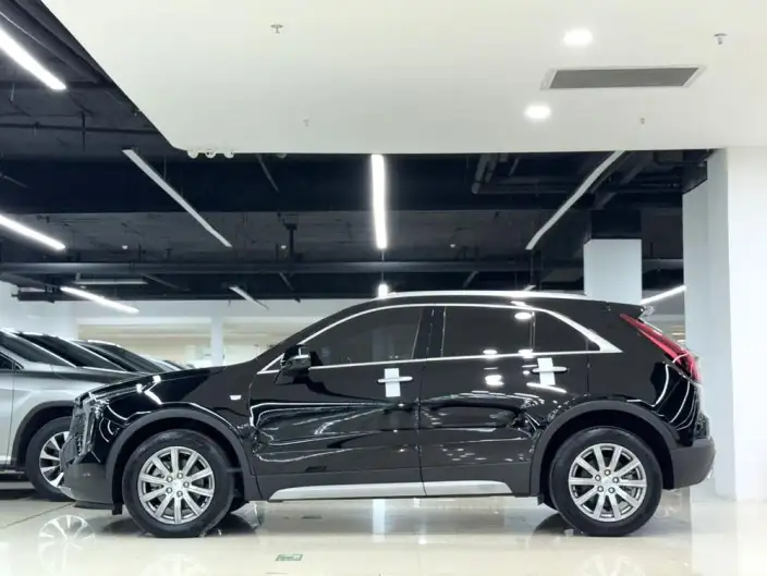 Cadillac XT4 2022 Model 28T 2WD Noble Model – фото 3