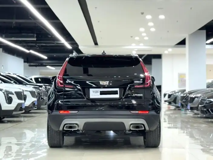 Cadillac XT4 2022 Model 28T 2WD Noble Model – фото 4