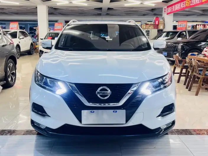 Nissan Qashqai 2022 Model 2.0L XV Smart Edition – фото 2