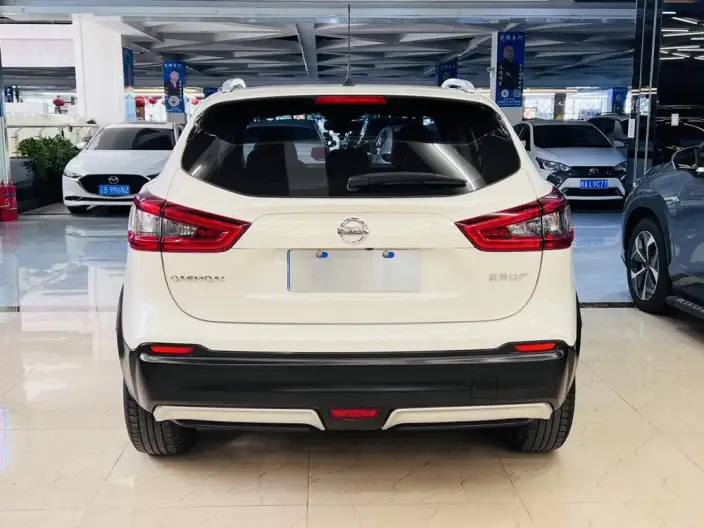 Nissan Qashqai 2022 Model 2.0L XV Smart Edition – фото 5