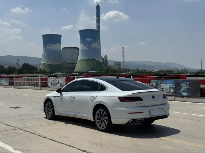 Volkswagen CC 2023 Model 380TSI Eye-catching version – фото 4