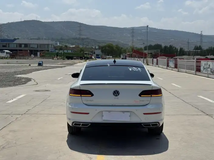 Volkswagen CC 2023 Model 380TSI Eye-catching version – фото 5