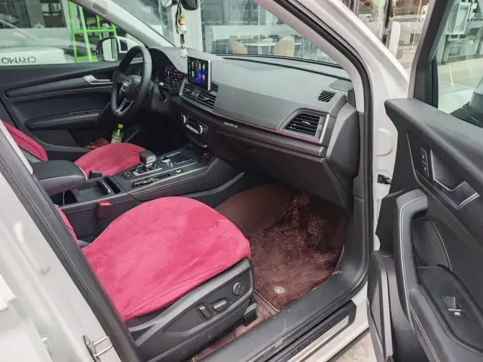 Audi Q5L 2020 Model 45 TFSI Exclusive Fuga Model – фото 7