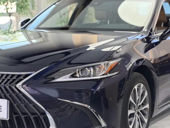 Lexus ES 2022 Model 200 Superior Edition – фото 7