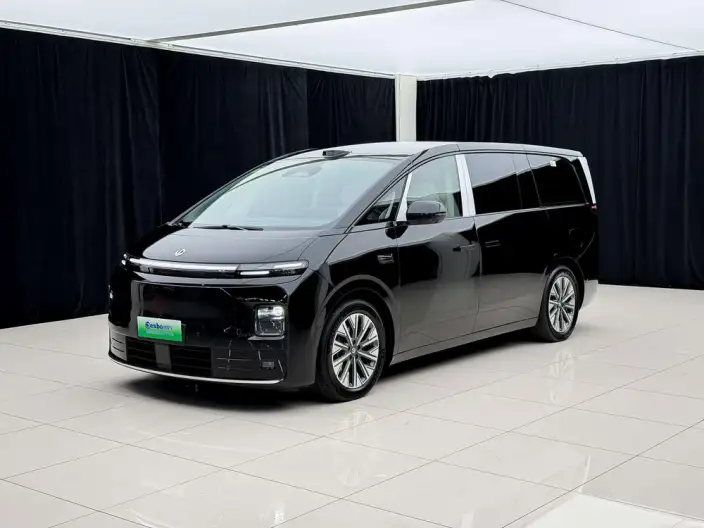 Leapmotor D99 2026 Model EV 700 Zhizun Edition – фото 1