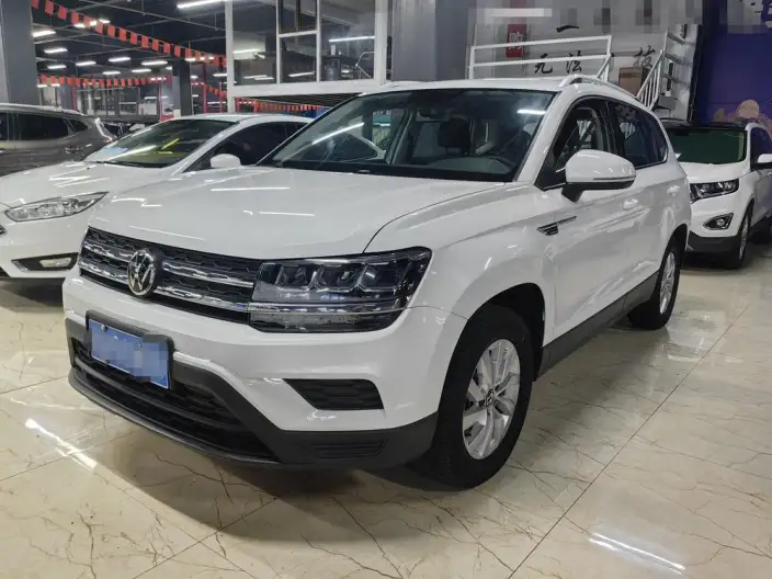 Volkswagen Tharu 2022 Model 280TSI 2WD Fashion edition – фото 1