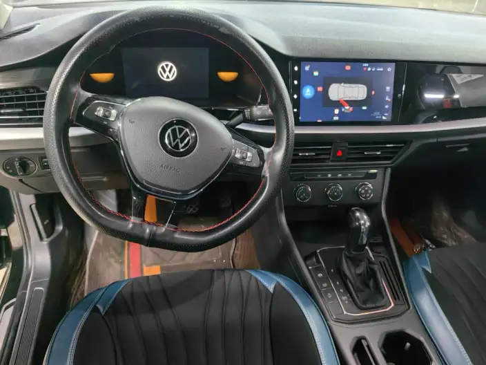 Volkswagen Lavida 2021 Model 1.5L Automatic Comfort Edition – фото 6