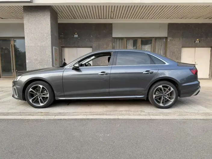 Audi A4 L 2022 Model 40 TFSI Fashion Dynamic Model – фото 4