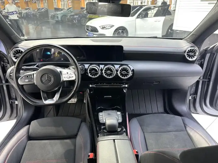 Mercedes-Benz CLA Imported 2022 Model CLA 200 Four-door Coupe – фото 6