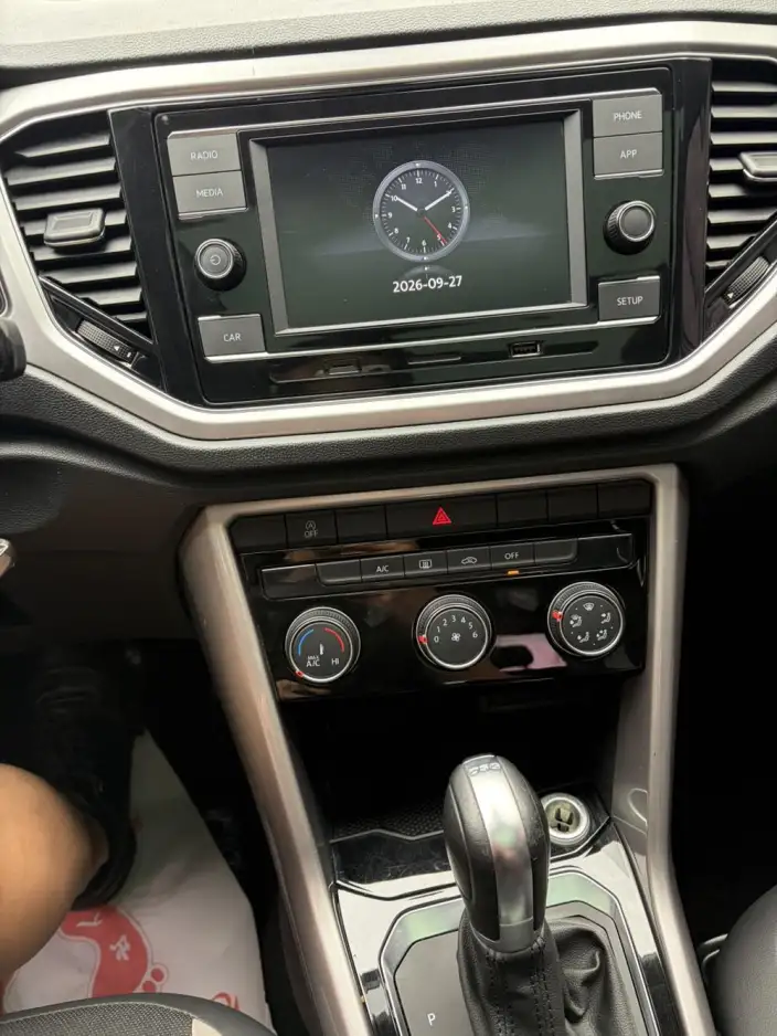 Volkswagen T-Roc 2020 Model 280TSI DSG 2WD Enterprising Model – фото 10