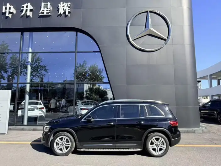 Mercedes-Benz GLB 2023 Model GLB 220 Dynamic Model – фото 3