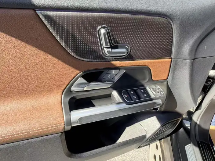 Mercedes-Benz GLB 2023 Model GLB 220 Dynamic Model – фото 7