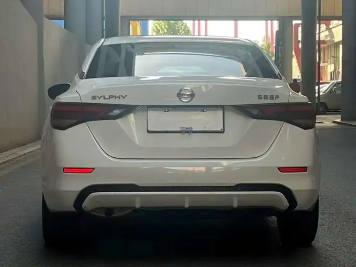 Nissan Sylphy 2022 Model 1.6L XL CVT Yuexiang Edition – фото 4