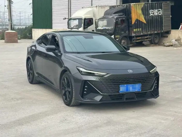 Changan UNI-V 2022 Model 1.5T Noble Model – фото 3