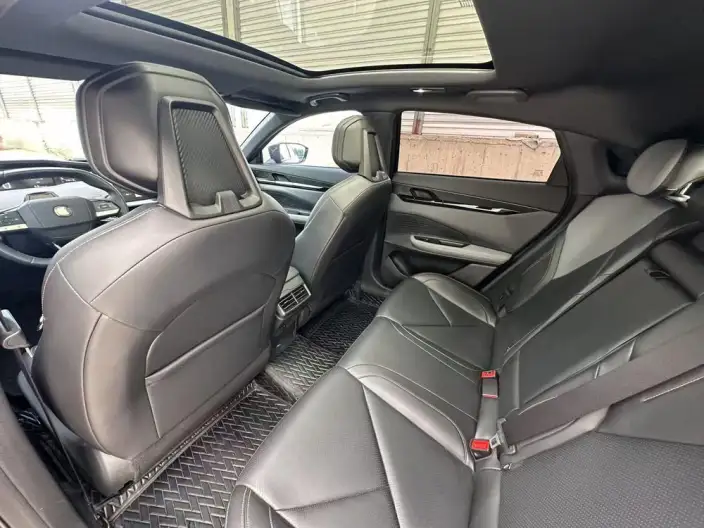 Changan UNI-V 2022 Model 1.5T Noble Model – фото 9