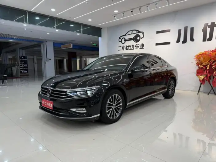 Volkswagen Magotan 2020 Model 380TSI DSG Luxury Model – фото 1