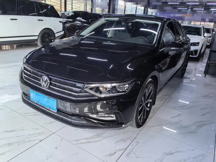 Volkswagen Magotan 2020 Model 330TSI DSG Leading Model – фото 1