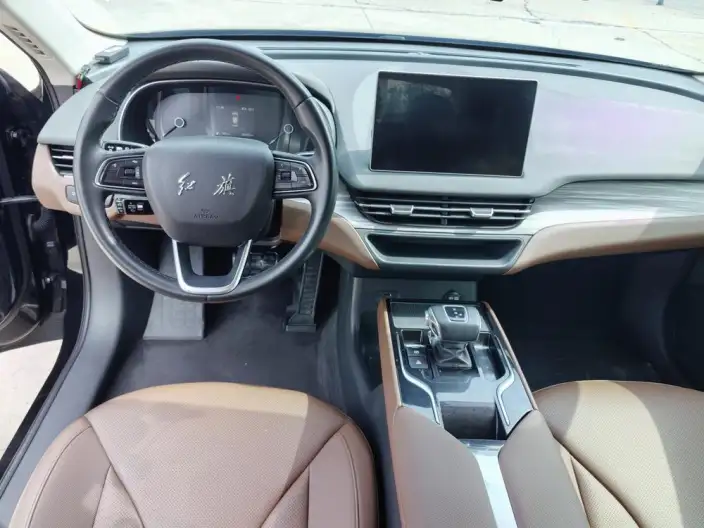 Hongqi E-QM5 2023 Model Facelift 620KM PLUS Edition – фото 8
