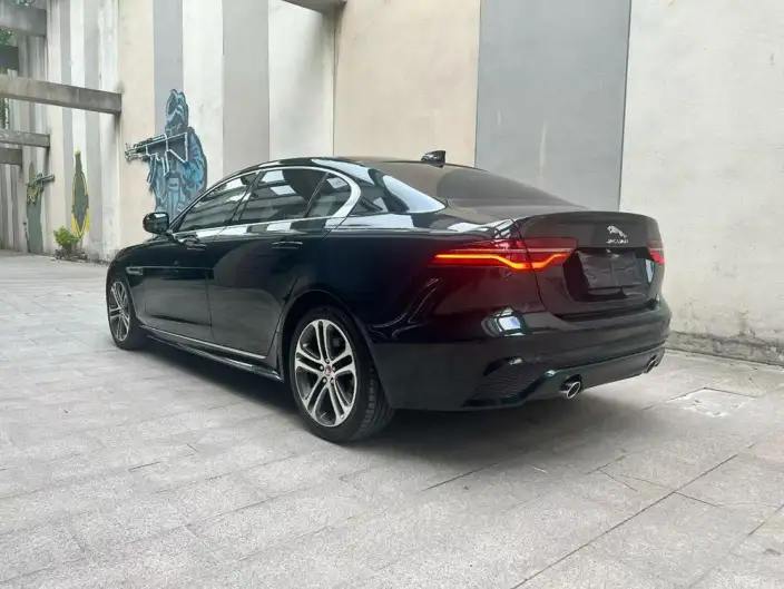 Jaguar XE L 2022 Model 2.0T 250PS R-DYNAMIC S Enterprising Sports Edition – фото 4