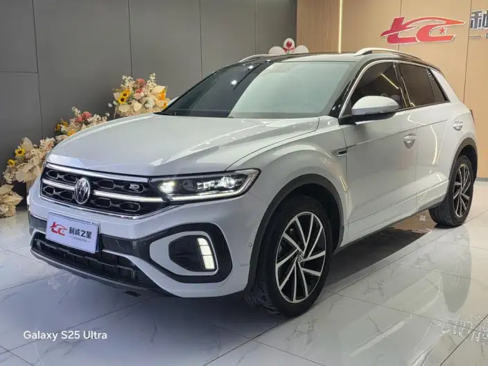 Volkswagen T-Roc 2023 Model 300TSI DSG Starlight Edition – фото 1