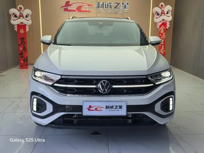 Volkswagen T-Roc 2023 Model 300TSI DSG Starlight Edition – фото 2