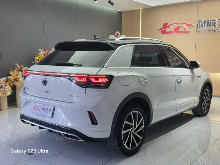 Volkswagen T-Roc 2023 Model 300TSI DSG Starlight Edition – фото 7