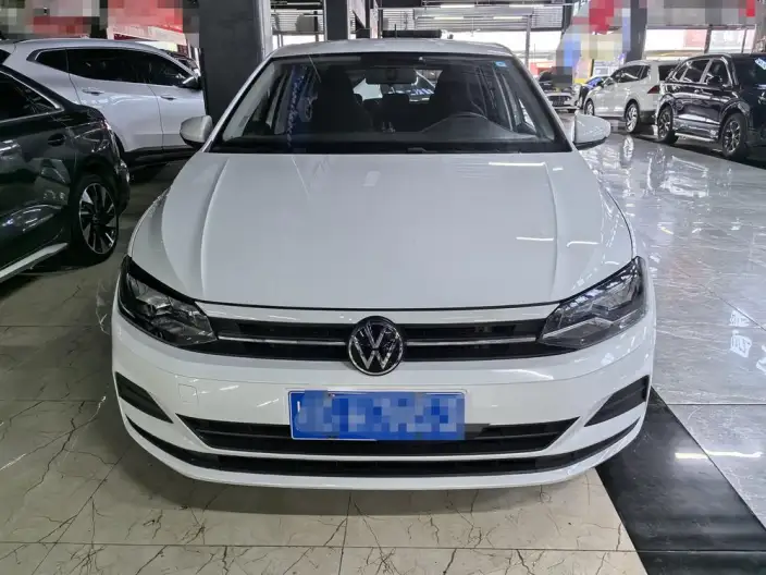 Polo 2023 Model Facelift Plus 1.5L Automatic Indulge in Music Letterpress – фото 2