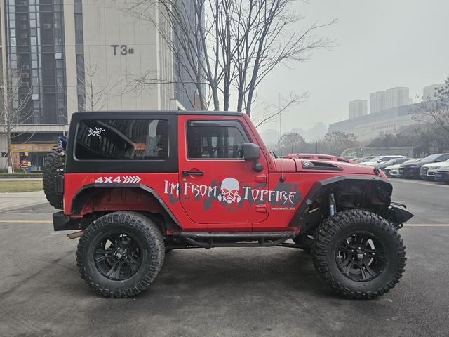 Jeep Wrangler 2011 модификация 3.8L Rubicon лян door Edition – фото 4
