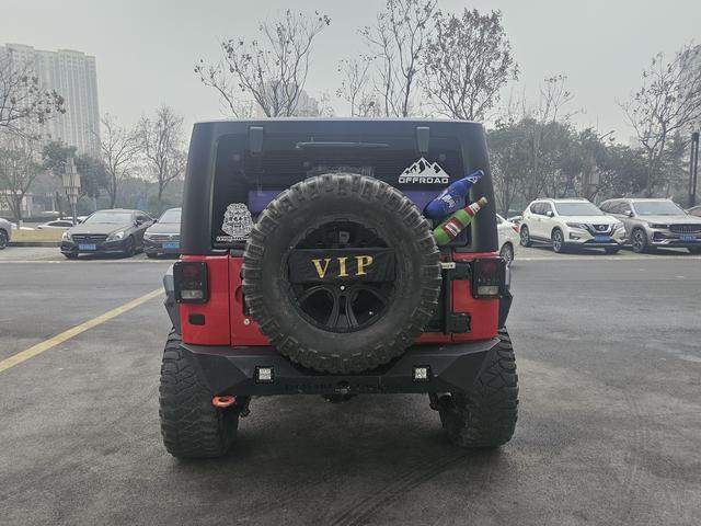Jeep Wrangler 2011 модификация 3.8L Rubicon лян door Edition – фото 6