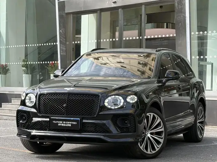 Bentayga 2022 Model 4.0T V8 S – фото 1