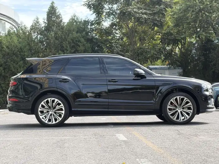 Bentayga 2022 Model 4.0T V8 S – фото 6