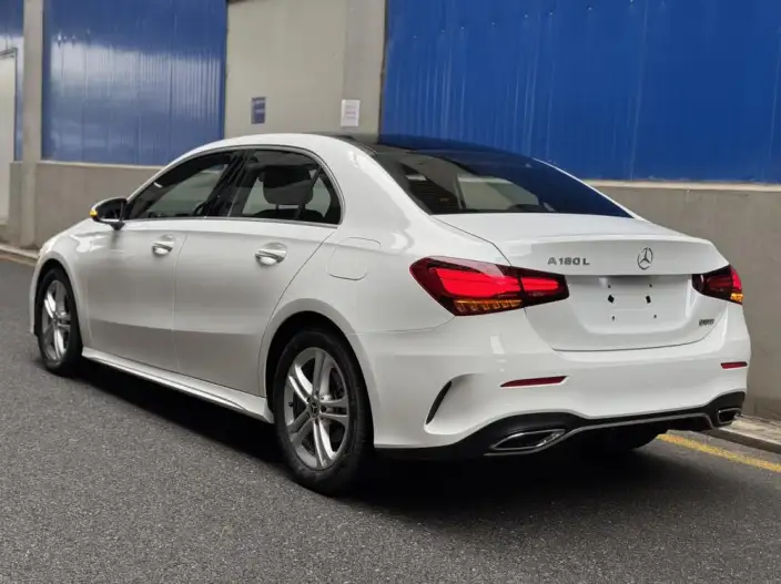 Mercedes-Benz A-class 2023 Model A 180 L Sports sedan – фото 4