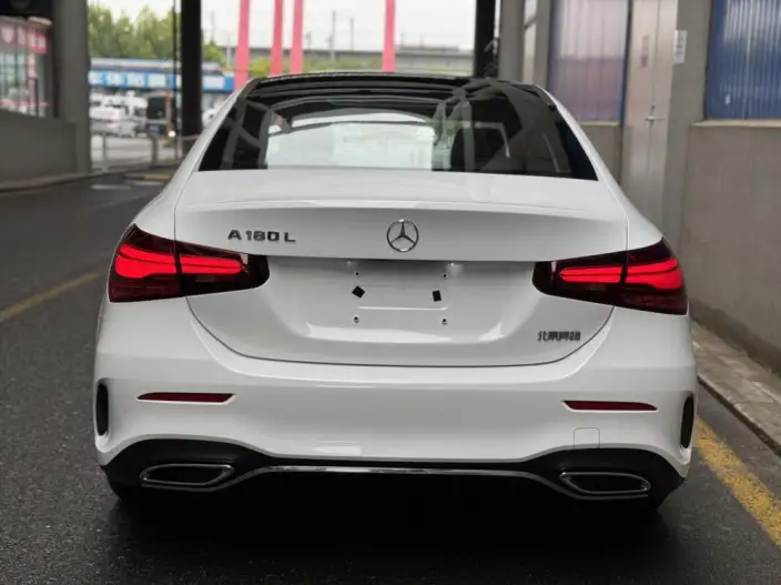 Mercedes-Benz A-class 2023 Model A 180 L Sports sedan – фото 5