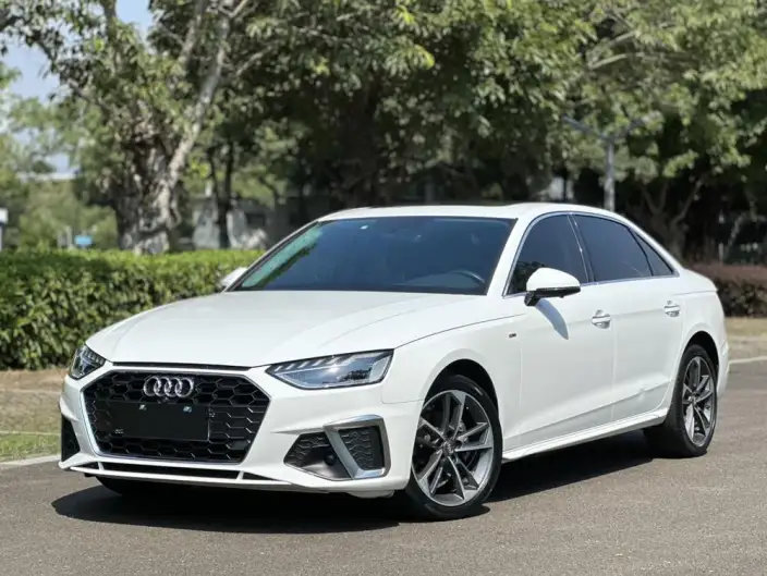 Audi A4 L 2022 Model 40 TFSI Fashion Dynamic Model – фото 1