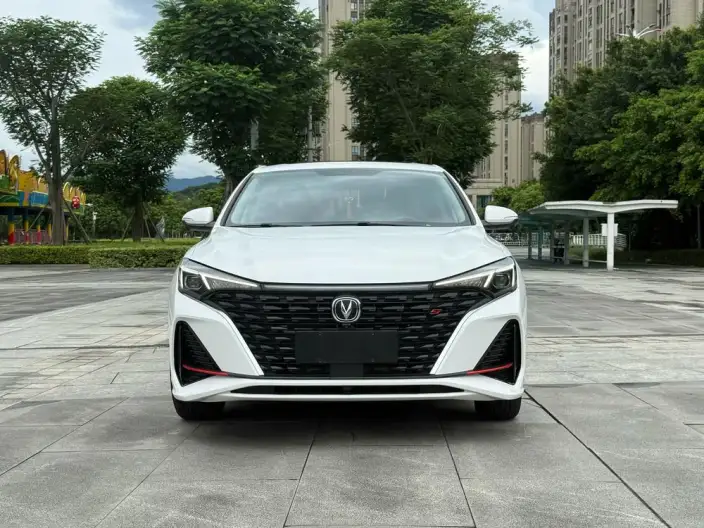 Changan Eado 2023 Model PLUS Changxiang Edition Blue whale NE 1.4T GDI DCT Noble Model – фото 2