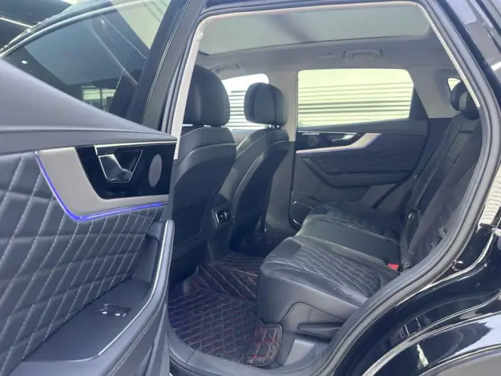 Hongqi HS5 2022 Model 2.0T Smart Flag Enjoy Edition – фото 9