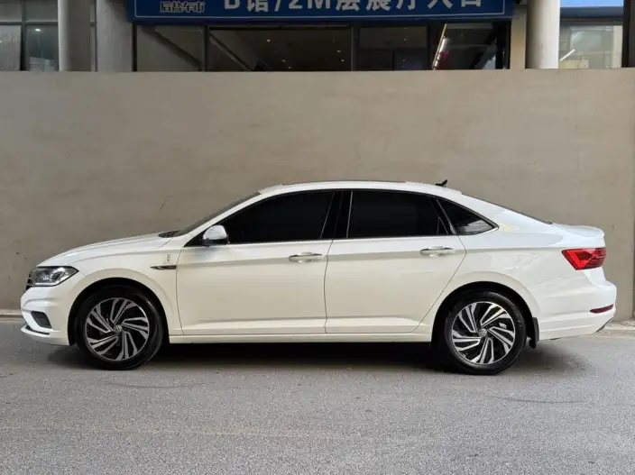 Volkswagen Sagitar 2022 Model 280TSI DSG Beyond Edition – фото 3