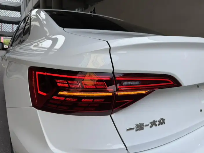 Volkswagen Sagitar 2022 Model 280TSI DSG Beyond Edition – фото 9