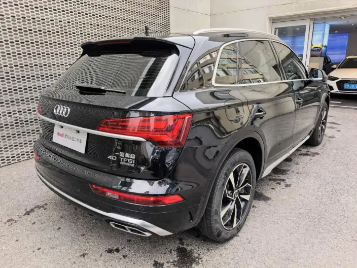 Audi Q5L 2021 Model 40 TFSI Luxury Dynamic Model – фото 3