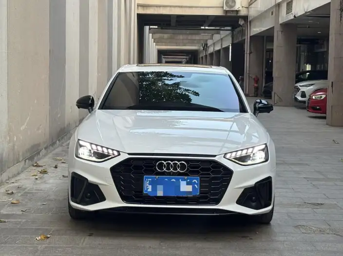 Audi A4 L 2023 Model 40 TFSI Luxury Dynamic Model – фото 2
