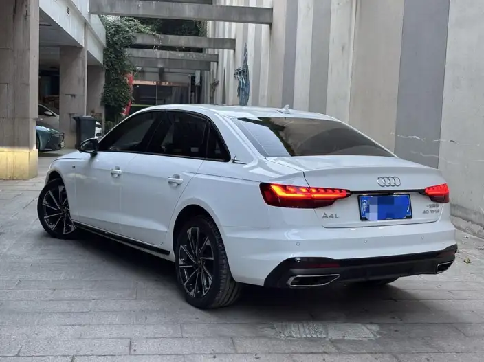 Audi A4 L 2023 Model 40 TFSI Luxury Dynamic Model – фото 4